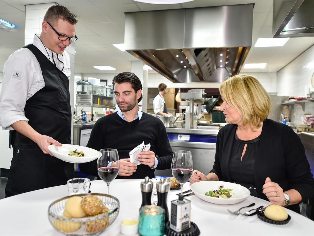 Brasserie-Hotel Antje Van De Statie Weert Esterno foto